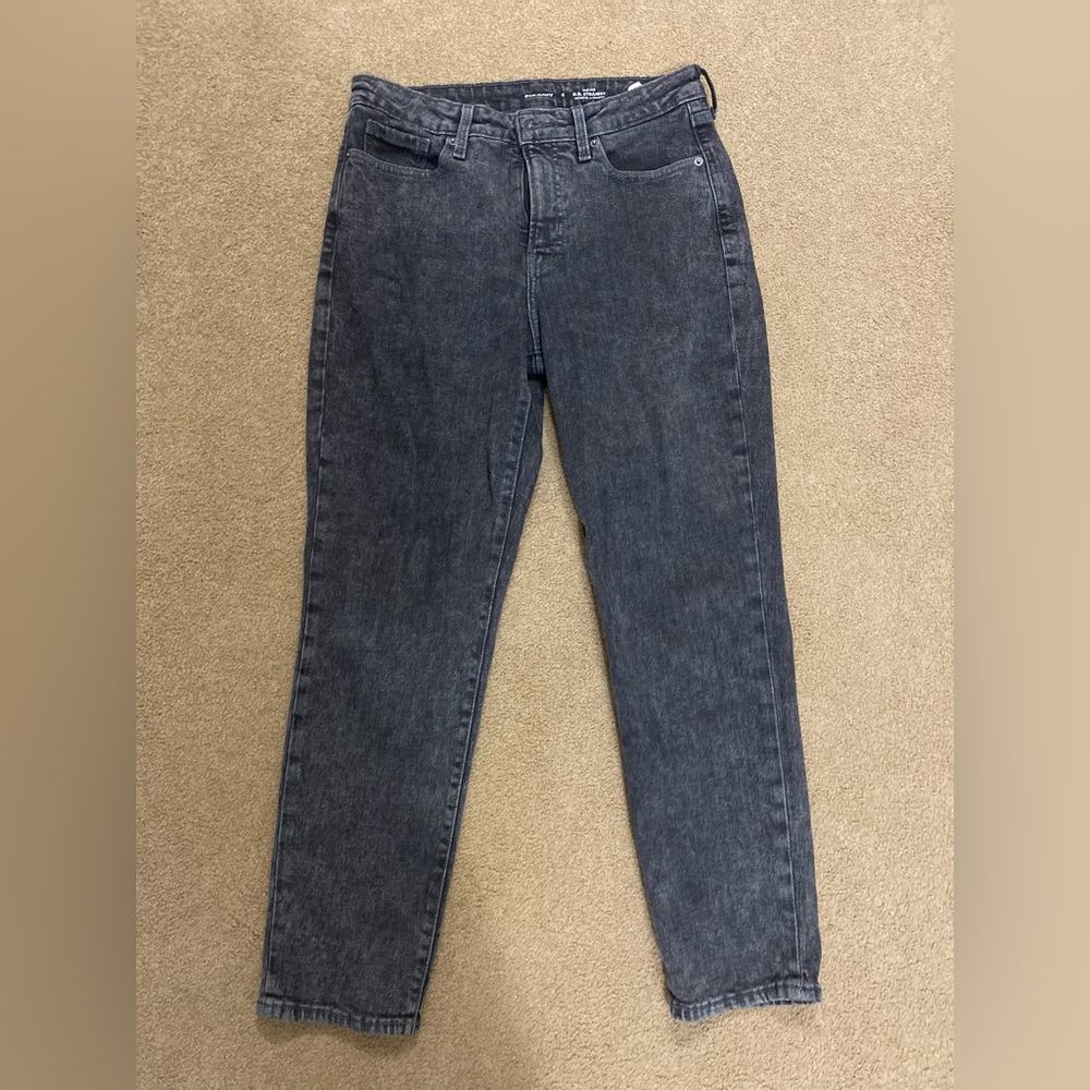 New womens OG Straight Old Navy Jeans in acid wash black!
